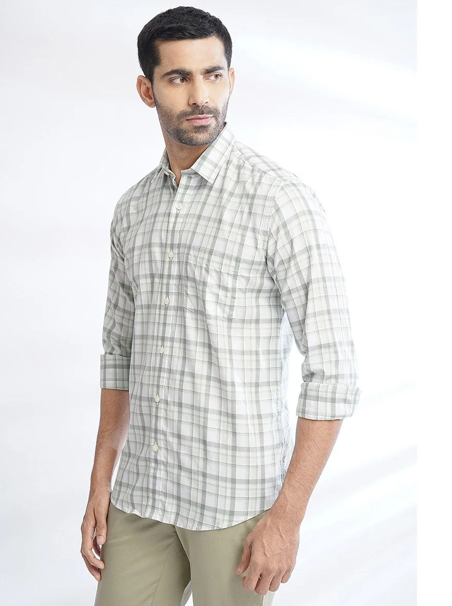 Light Green Checked Slim Fit Semi Casual Shirt | JadeBlue